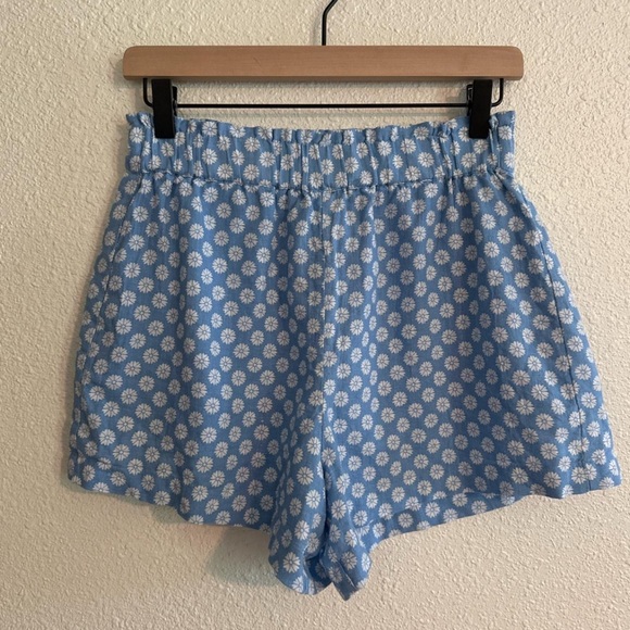 Abercrombie & Fitch Floral Linen Cotton Blend Shorts - Picture 3 of 8